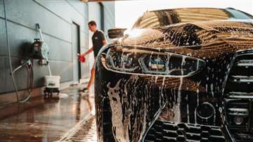 Die richtige Autowäsche für den langfristigen Werterhalt